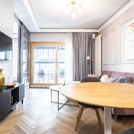 Vipwarsawapartments Sapphire Mennica Residence Kültér fotó