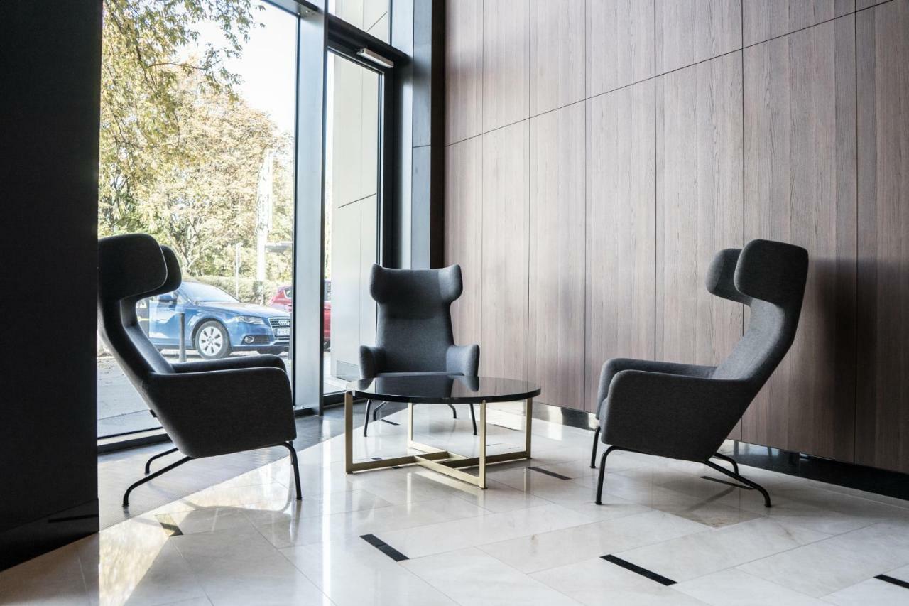 Vipwarsawapartments Sapphire Mennica Residence Kültér fotó