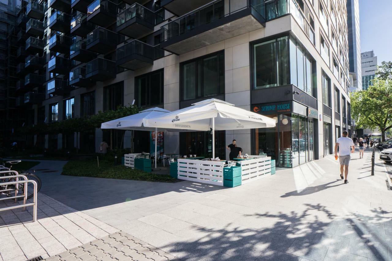 Vipwarsawapartments Sapphire Mennica Residence Kültér fotó
